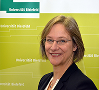 SFB-Sprecherin Prof. Dr. Angelika Epple: „Vergleiche sind omnipräsent – wie wir die Welt ver-ändern, wenn wir vergleichen, ist bisher gänzlich unerforscht.“ Foto: Universität Bielefeld