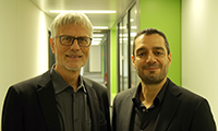 Prof. Dr. Reinhold Hedtke (l.) und Mahir Gökbu-dak. (r.) Foto: Universität Bielefeld