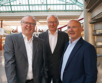 Dr. Rainer Wend, Jürgen Heinrich und Herbert Vogel (v.l.).Foto: Universitätsgesellschaft Bielefeld