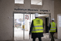 Bild: September 2022: Die Arbeiten am Innenausbau des Audimax haben begonnen