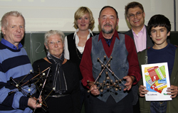 Abschlussveranstaltung Bielefeld zählt (v.l.): Prof. Dr. Claus-Michael Ringel, Sigrid Armbruster, Karin Schnake (moBiel), Albert Armbruster, Dr. Guido Elsner und Stanislav Voytas