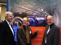Bild: Eröffnung der CERN-Ausstellung in der Universität Bielefeld 
