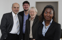 Rektor Prof. Dr. Dieter Timmermann, Prof. Dr. Thomas Welskopp, Prof. Dr. Jörg Bergmann und Tamara Brown (v.l.).