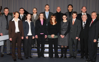 Bild: Die Preisträgerinnen und Preisträger des Dissertationspreises 2008. [Vordere Reihe