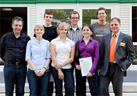 Prof. Dr Gerhard Sagerer (Co-Koordinator CITEC), Carina Fürst, Richard Schroeder, Eva-Maria Reuter, Torben Töniges, Rebecca Bröhl, Michael Horst und Prof. Dr. Thomas Schack (Leiter der Graduate School Cognitive Interaction Technology) (v.l.)