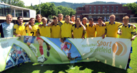 Strahlende Sieger in Freiburg: Das Team der Universität Bielefeld.