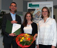 Else Kröner-Award (v.l.): Oliver Razum, Johanna Brinkel und Maren Bredehorst von der Arbeitsgruppe Epidemiologie und International Public Health.