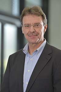 Professor Dr-Ing. Ulrich Rückert ist mit seiner Forschungsgruppe an dem „Human Brain“-Projekt der Europäischen Union beteiligt. Foto: CITEC/Universität Bielefeld