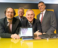 Bild: Sie präsentierten das neue Projekt KogniHome (von links): Prof. Dr. Helge Ritter