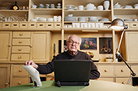 Bild: Harald Weinrich – Sprachwissenschaftler und kosmopolitischer Intellektueller: Jetzt steht sein Name für einen internationalen Gastlehrstuhl. Foto: Yves Noir