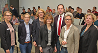 Bild: Die Veranstalter mit den ersten Referentinnen des MINT-Karrieretags (v.l).: Daniela Karthaus und Andrea Decker (beide Hella KGaA Hueck & Co)