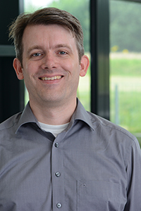 Bild: Dr. Thies Pfeiffer vom Exzellenzcluster CITEC leitet die Tagung zu erweiterter und virtueller Realität. Foto: CITEC/Universität Bielefeld