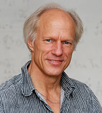Bild: Professor Dr. Michael Röckner leitet die Tagung. Foto: Universität Bielefeld
