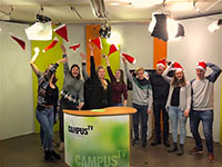 Bild: Die Campus TV Redaktion feiert ihre 127. Sendung. Foto: Campus TV