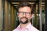 Bild: Der Informatiker Prof. Dr. Philipp Cimiano ist Koordinator des Projekts Psink. Er leitet die Forschungsgruppe Semantische Datenbanken an der Universität Bielefeld. Foto: CITEC/Universität Bielefeld