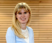 Bild: Junior-Prof.’in Dr. Anna Zaharieva ist auf Seiten der Universität Bielefeld Sprecherin des neuen Leibniz-Wissenschaftscampus „SOEP RegioHub“. 
Foto: Universität Bielefeld