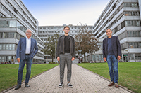 Bild: Haben den Corona-Hilfsfonds der Universität Bielefeld ins Leben gerufen: (v.l.) Dr. Rainer Wend