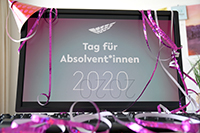 Der Tag für Absolvent*innen findet in diesem Jahr als Online-Event statt.Foto: Universität Bielefeld 