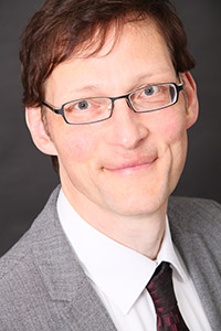 Bild: PD Dr. Upmann leitet das Forschungsprojekt an der Universität Bielefeld. Foto: Fotostudio Petran