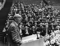 Der Bielefelder Forscher Niklas Luhmann gilt als einer der berühmtesten und wirkmächtigsten deutschen Soziologen des 20. Jahrhunderts. Foto: Universität Bielefeld