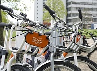 Bild: „meinSiggi“-Bikes können an der Universität an der StadtBahn-Haltestelle