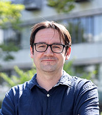 Prof. Dr. Toni Goßmann, Foto: Universität Bielefeld/S. Jonek
