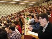 Bild: Studierende in der Vorlesung
