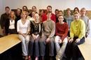 Bild: Buz 215/2003: Schülerinnen und Schüler aus Bielefeld und der Region Ostwestfalen-Lippe im Programm "Studieren ab 16" der Universität Bielefeld.