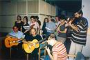 Bild: Buz 215/2003: Die Musikgruppe "Singende Herzen".