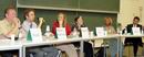 Bild: Buz 215/2003: Die Mitglieder des Absolventen-Netzwerks der Universität Bielefeld Professorin Notburga Ott