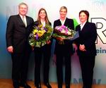 Bild: Buz 216/2004 - 3. NRW-Preis 'Mädchen und Frauen im Sport'. Das Foto zeigt (v.l.): Michael Vesper