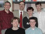Bild: Buz 217/2004 - Institut für Weltgesellschaft. Sie arbeiten derzeit an einer international vergleichenden Studie des Wandels der Alterssicherung in Europa (von links): Uwe Schwarze