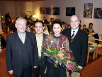 Bild: Buz 219/2005 - Beim Empfang ausländischer Wissenschaftler erhielt Irina Mastsitskaya den DAAD-Preis 2004. Das Foto zeigt weiterhin (von links) Bürgermeister Horst Grube
