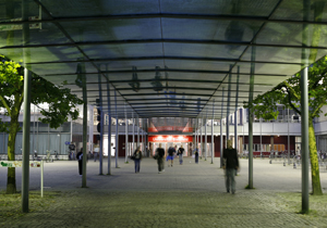 Bild: Haupteingang Universität Bielefeld.
Foto: Trautner
