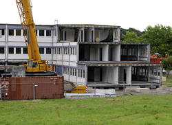 Bild: Aufbau des Mobilgebäudes