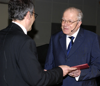 Bild: Ehrensenatorwürde für Prof. DDr. H.c. Franz-Xaver Kaufmann
