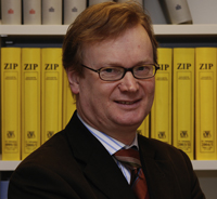 Bild: Professor Dr. Johannes Hellermann