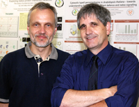 Bild: Professor Dr. Karl-Josef Dietz und sein Gast Professor Dr. Jean-Pierre Jacquot (v.l.)
