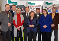 Bild: Ministerin Sevenja Schulze (mitte) im Gespräch mit dem Rektorat der Universität (v.l.): Prof. Dr. Martin Egelhaaf