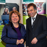 Bild: Ministerin Svenja Schulze  und Rektor Professor Dr.-Ing. Gerhard Sager