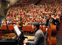 Bild: Das Trio Gabriele Koch von der Hochschule für Musik Detmold sorgte für die musikalische Untermalung der Erstsemesterbegrüßung.