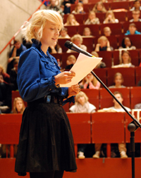 Bild:  Poetry-Slam-Einlage von Lisa Obergefell 