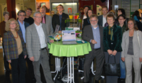 Bild: Der leitende Bibliotheksdirektor Dr. Michael Höppner (vorn links) empfing die Gäste in Bielefeld und verabschiedete sich gleichzeitig aus dem Gremium. Er wird im Dezember in der Ruhestand verabschiedet. 