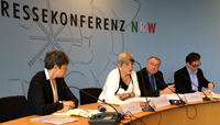 Bild: Sprachen auf der Landespressekonferenz in Düsseldorf im Namen der nordrhein-westfälischen Hochschulräte (v.l.): Simone Menne (Hochschulratsvorsitzende FH Köln)