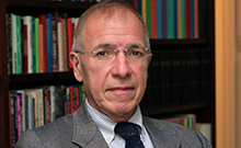 Bild: Professor Alejandro Portes