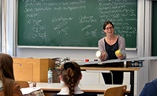 Bild: Studierende können ihre Dozentinnen und Dozenten für den Karl-Peter-Grotemeyer-Preis vorschlagen